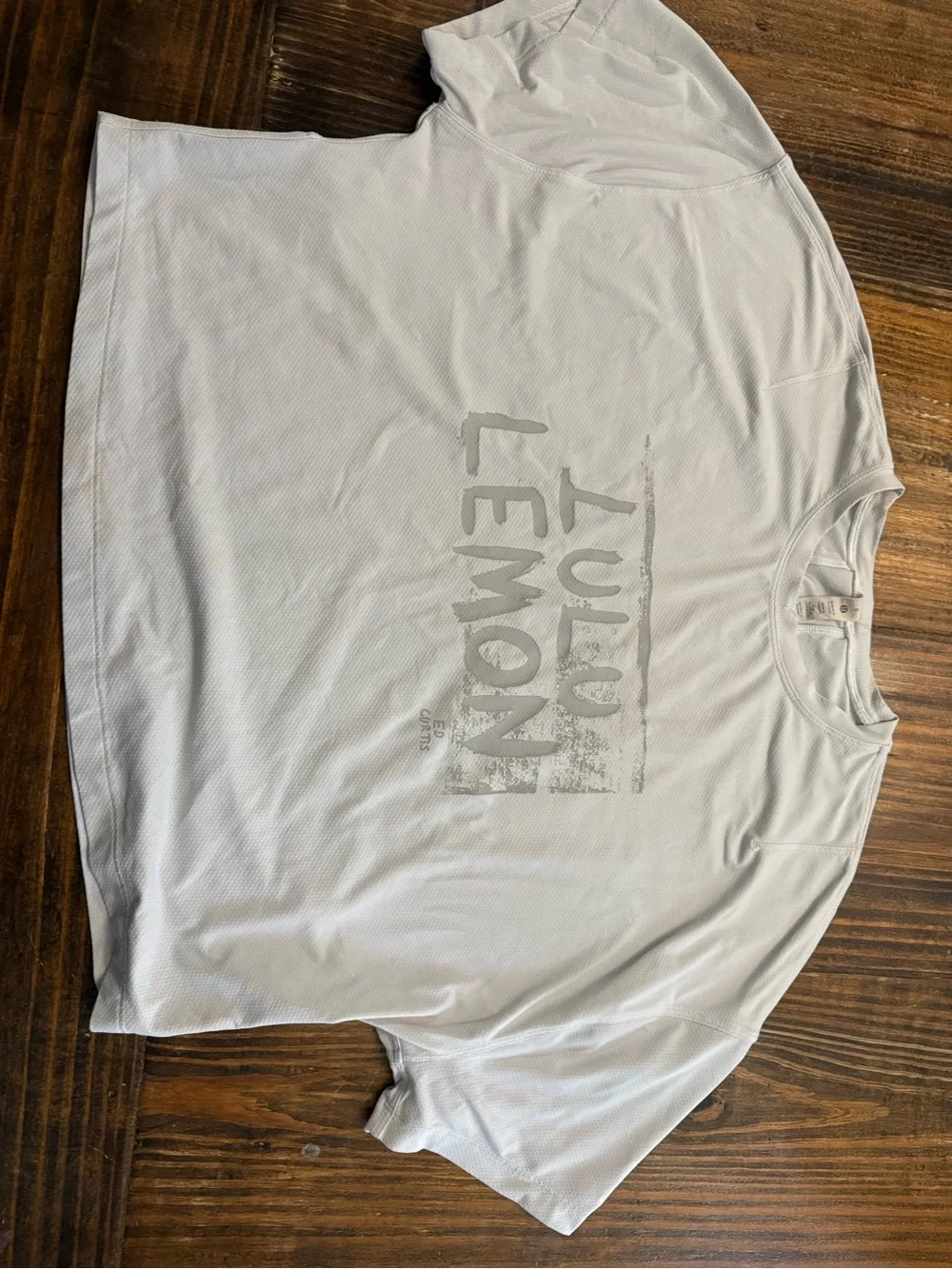 Lululemon x Ed Curtis Short Sleeve Training Shirt – Women’s Size 8